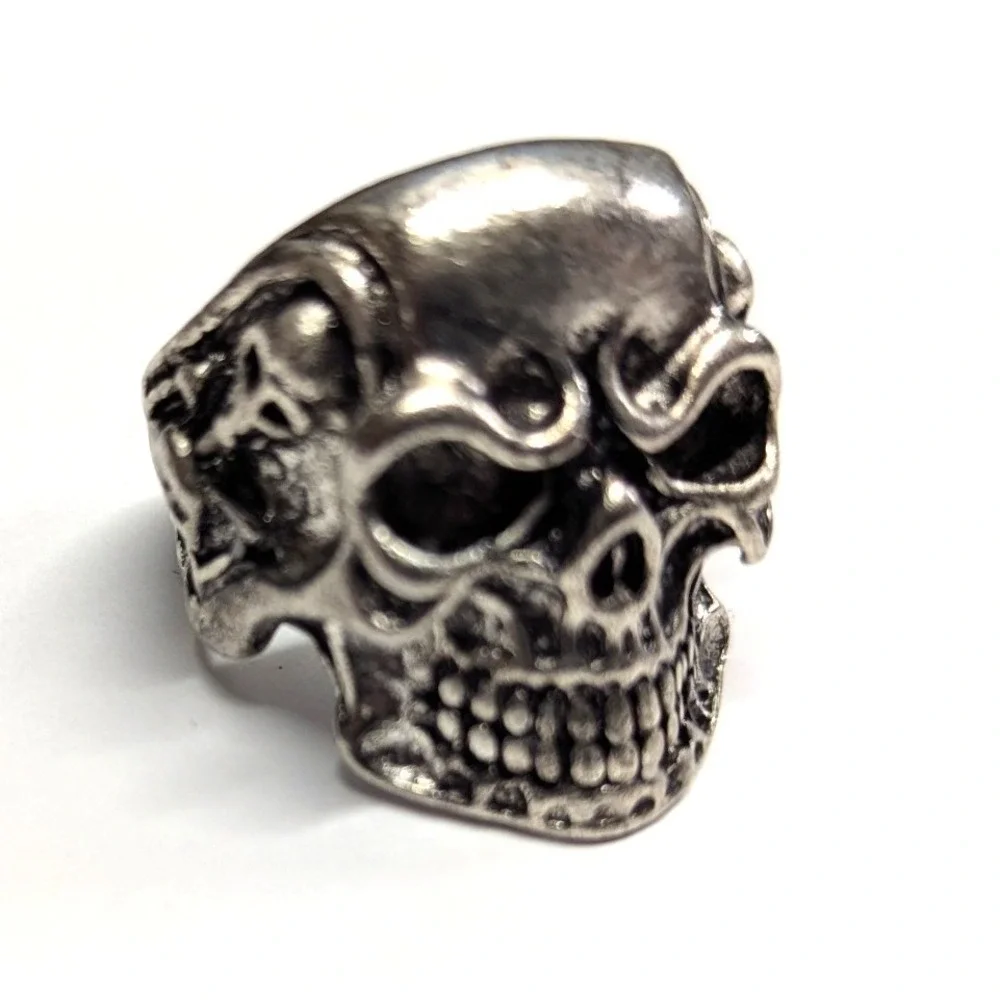 Vintage New Skull Ring Unisex Big Mens Plus Size 11 SilverTone Gothic‎ Biker